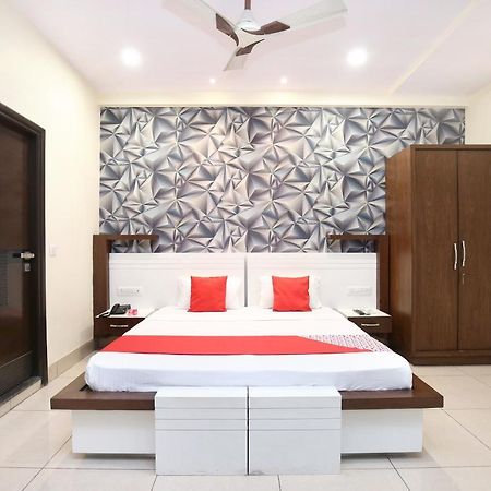 Hotel Grand M Lajjo Ludhiana Extérieur photo