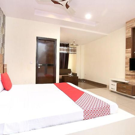 Hotel Grand M Lajjo Ludhiana Extérieur photo