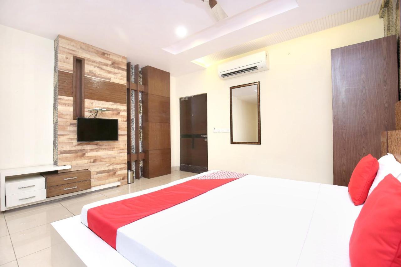 Hotel Grand M Lajjo Ludhiana Extérieur photo