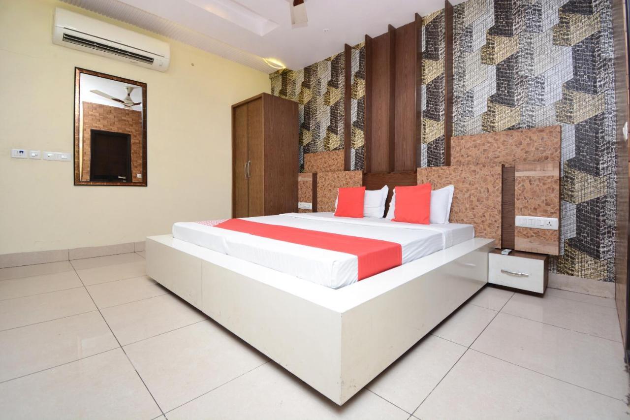 Hotel Grand M Lajjo Ludhiana Extérieur photo