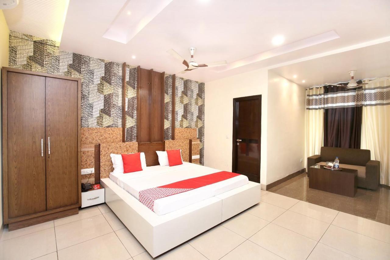 Hotel Grand M Lajjo Ludhiana Extérieur photo