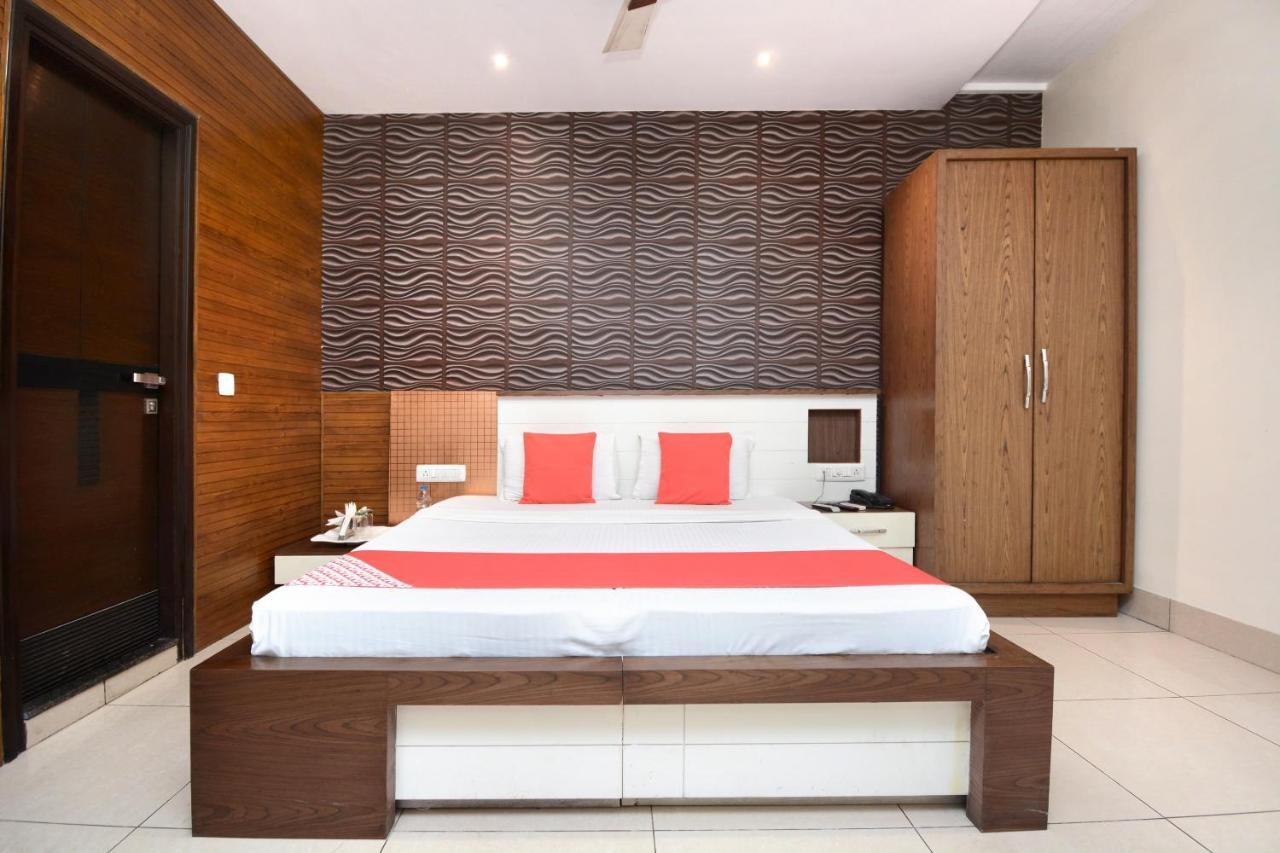Hotel Grand M Lajjo Ludhiana Extérieur photo