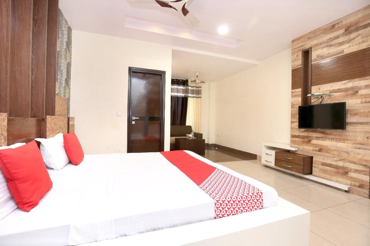 Hotel Grand M Lajjo Ludhiana Extérieur photo